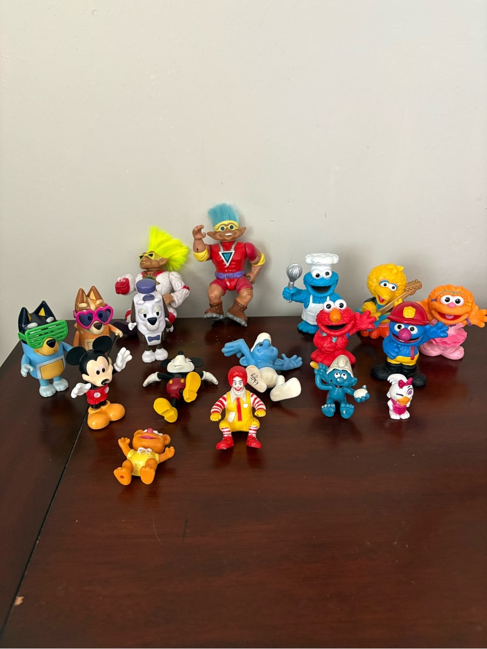 Lot Of 183 Figures, Toys, Action Men See Pics & Description-Mario, Smurfs Etc..